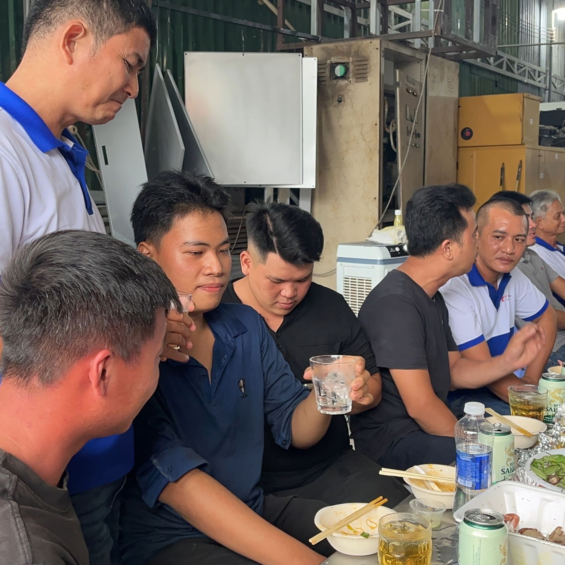 Liên hoan cùng Vietloadbanks 5 Đội ngũ Vietloadbanks trong buổi tiệc công ty - 4